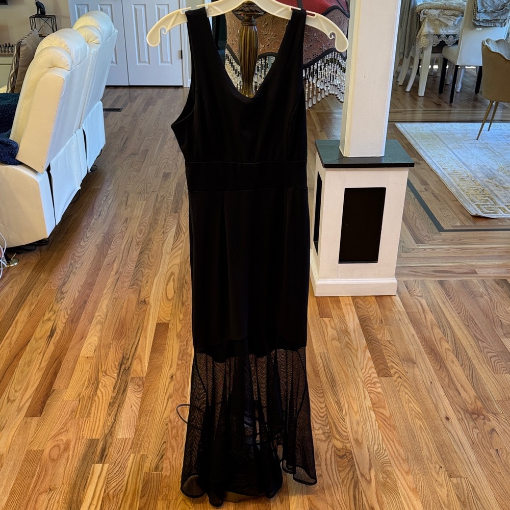 Elegant Black Evening Dress midi with mesh bottom